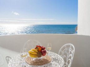 Cubo's La Bambera First Line Beach, Mijas